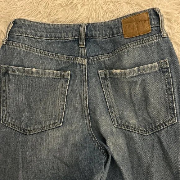 High rise baggy Hollister jeans size 0!! - Picture 3 of 4